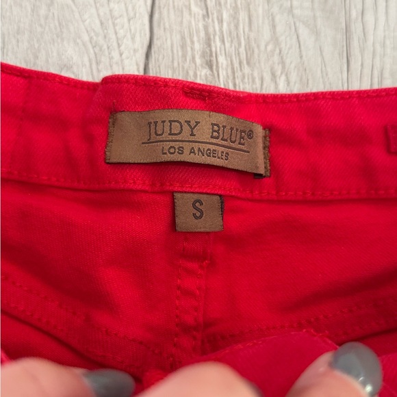 Judy Blue Scarlet Jean Shorts - Picture 6 of 9